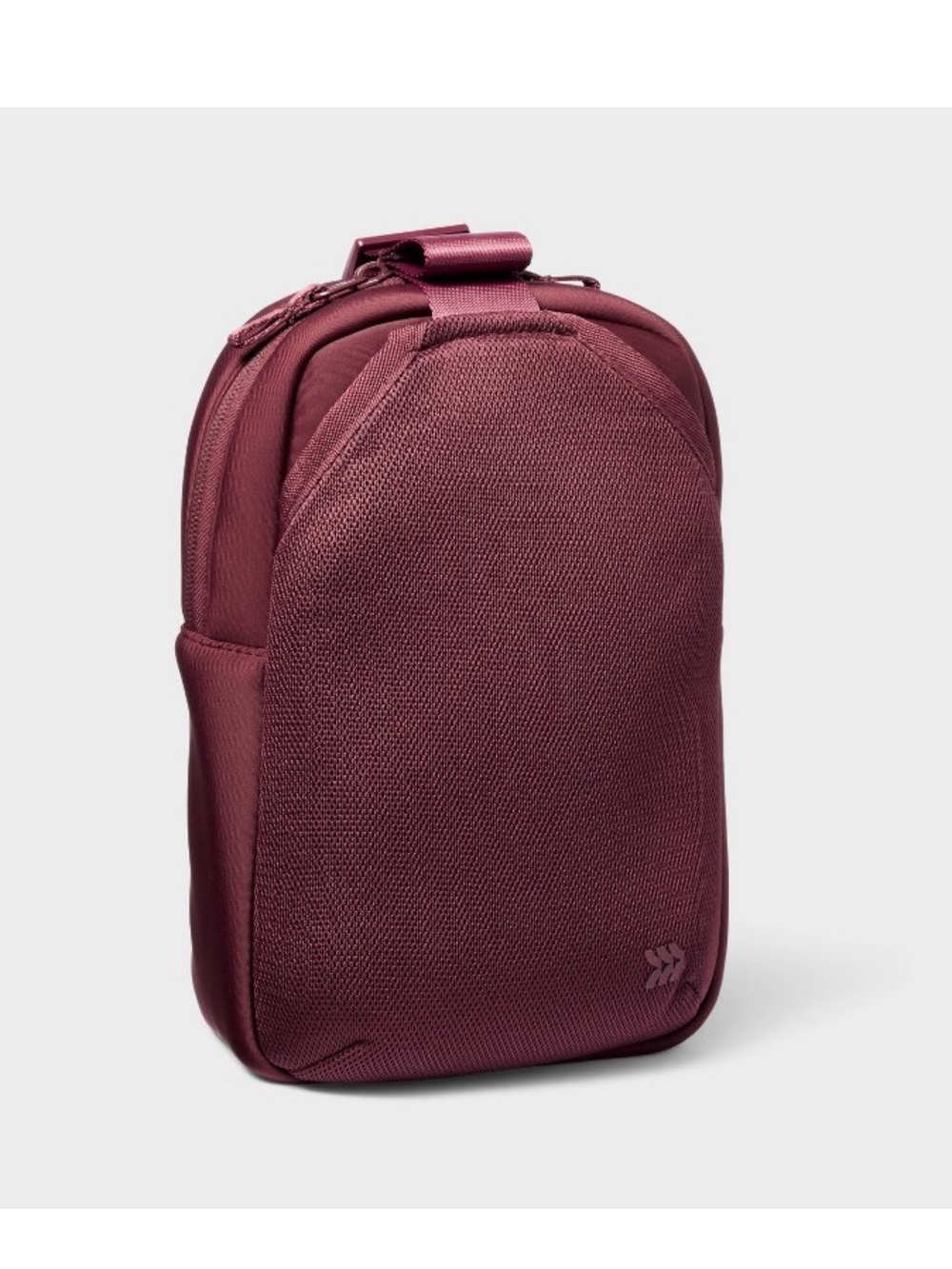 All in Motion🇺🇸Sling Water Bottle Bag in Burgundy